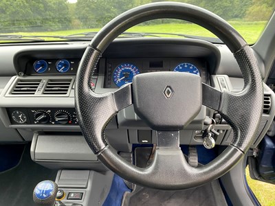 Lot 44 - 1995 Renault Clio Williams 2