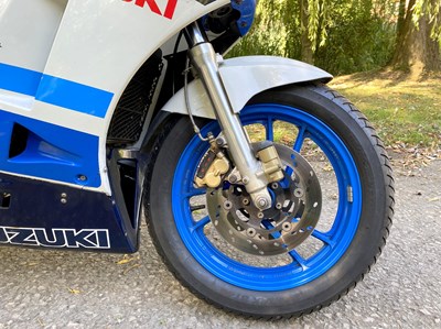 Lot 79 - 1985 Suzuki RG500 Gamma