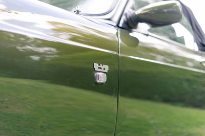 Lot 45 - 1995 MG RV8