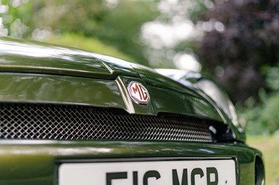 Lot 45 - 1995 MG RV8