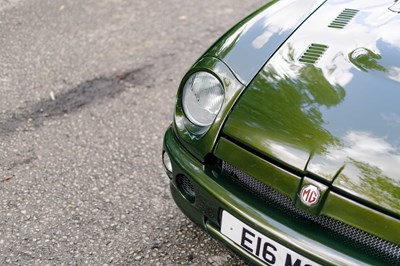 Lot 45 - 1995 MG RV8