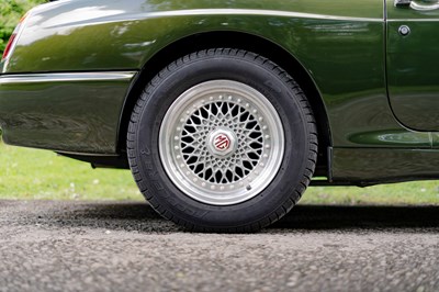 Lot 45 - 1995 MG RV8