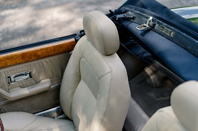 Lot 45 - 1995 MG RV8