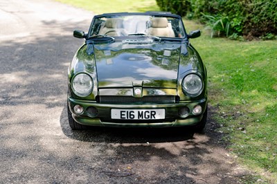 Lot 45 - 1995 MG RV8