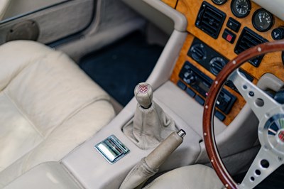 Lot 45 - 1995 MG RV8