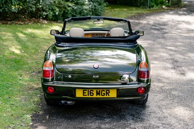 Lot 45 - 1995 MG RV8