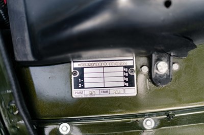Lot 45 - 1995 MG RV8