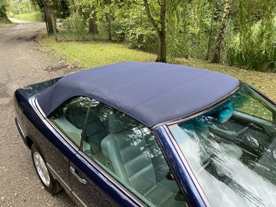 Lot 34 - 1995 Mercedes-Benz E220 Cabriolet