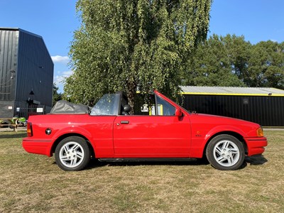 Lot 55 - 1987 Ford Escort XR3i Cabriolet