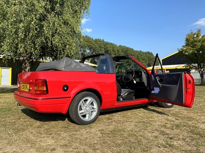 Lot 55 - 1987 Ford Escort XR3i Cabriolet