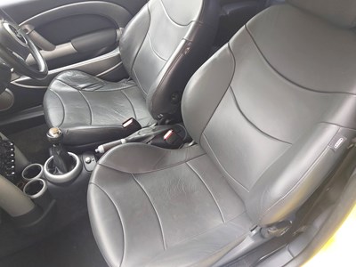 Lot 14 - 2002 Mini Cooper S