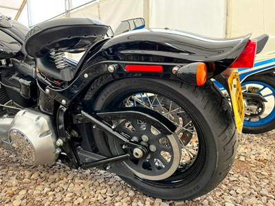 Lot 78 - 2008 Harley-Davidson Cross Bones