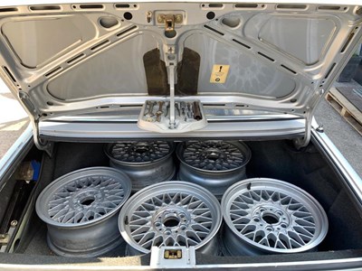 Lot 88 - 1986 BMW 520i