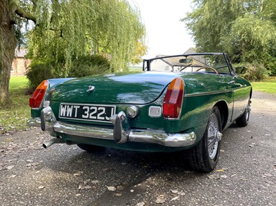 Lot 37 - 1971 MGB Roadster