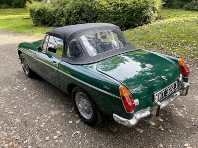 Lot 37 - 1971 MGB Roadster