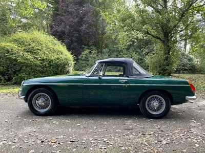 Lot 37 - 1971 MGB Roadster