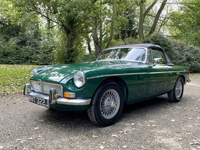 Lot 37 - 1971 MGB Roadster