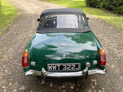 Lot 37 - 1971 MGB Roadster