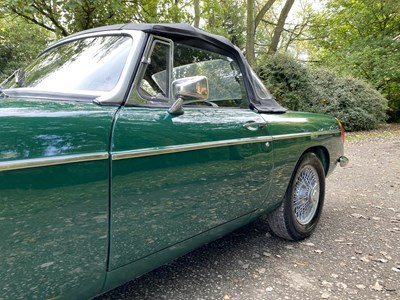 Lot 37 - 1971 MGB Roadster