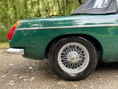 Lot 37 - 1971 MGB Roadster