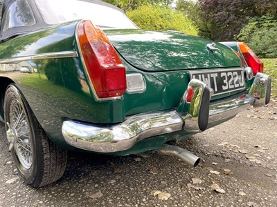 Lot 37 - 1971 MGB Roadster