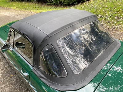 Lot 37 - 1971 MGB Roadster