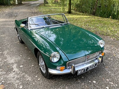 Lot 37 - 1971 MGB Roadster