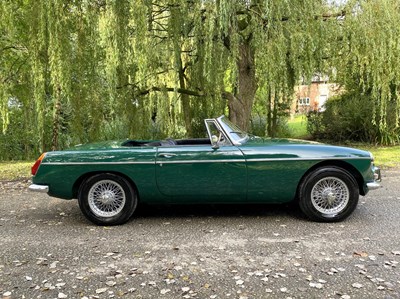 Lot 37 - 1971 MGB Roadster
