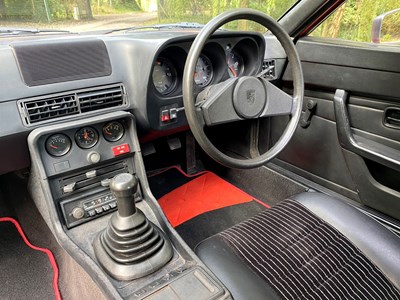 Lot 72 - 1977 Porsche 924