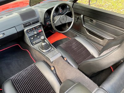 Lot 72 - 1977 Porsche 924