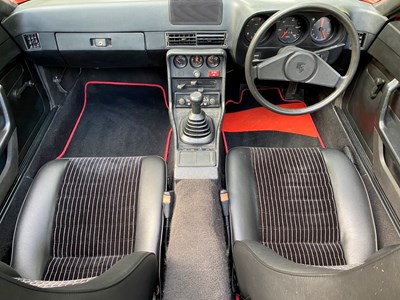 Lot 72 - 1977 Porsche 924