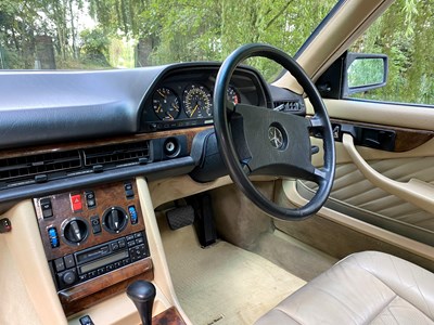 Lot 71 - 1990 Mercedes-Benz 500 SEC