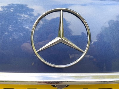 Lot 71 - 1990 Mercedes-Benz 500 SEC