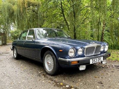 Lot 23 - 1986 Daimler Double-Six