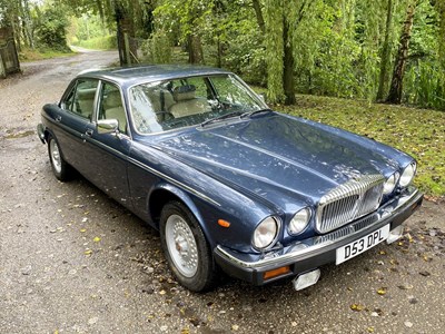 Lot 23 - 1986 Daimler Double-Six