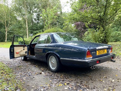 Lot 23 - 1986 Daimler Double-Six