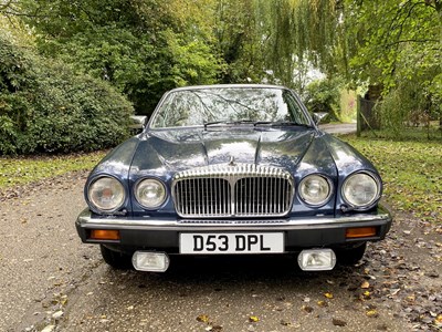Lot 23 - 1986 Daimler Double-Six