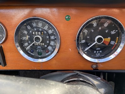 Lot 2 - 1966 Triumph Vitesse Convertible