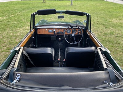 Lot 2 - 1966 Triumph Vitesse Convertible