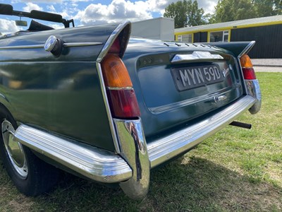 Lot 2 - 1966 Triumph Vitesse Convertible