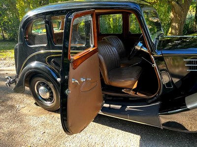 Lot 30 - 1946 Wolseley 18/85 Police Car