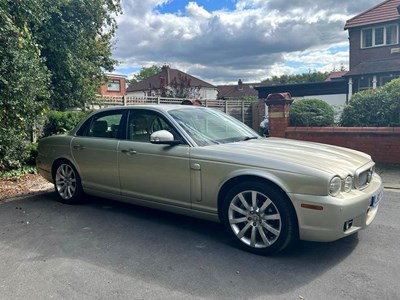 Lot 10 - 2007 Jaguar XJ Executive