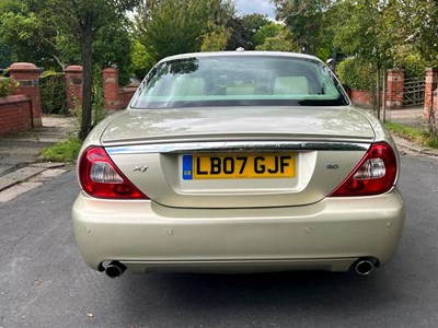 Lot 10 - 2007 Jaguar XJ Executive