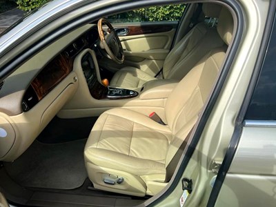 Lot 10 - 2007 Jaguar XJ Executive