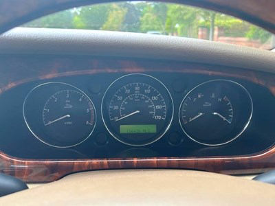 Lot 10 - 2007 Jaguar XJ Executive