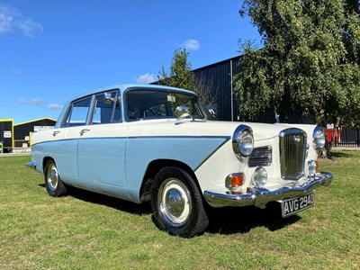 Lot 15 - 1966 Wolsely 16/60