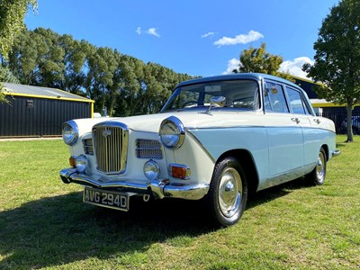 Lot 15 - 1966 Wolsely 16/60