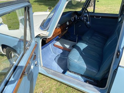 Lot 15 - 1966 Wolsely 16/60