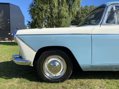 Lot 15 - 1966 Wolsely 16/60