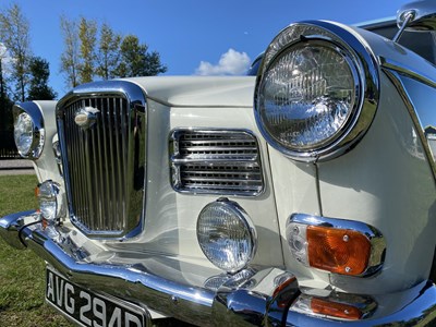 Lot 15 - 1966 Wolsely 16/60